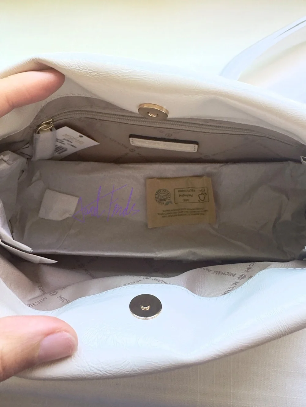 NWT 🤍 Michael Kors Matilda Small Cinched Crossbody Bag